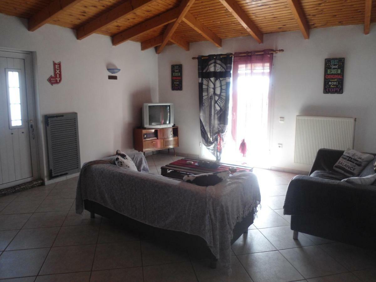 Sunny Apartment 15 Min From Airport And Sea Artemi Extérieur photo